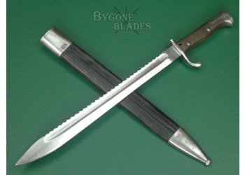 Sawback butchers blade bayonet