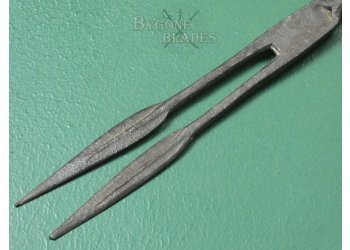 19th Century Double Headed Fishing Spear. Central-East Africa. #2510009 #4