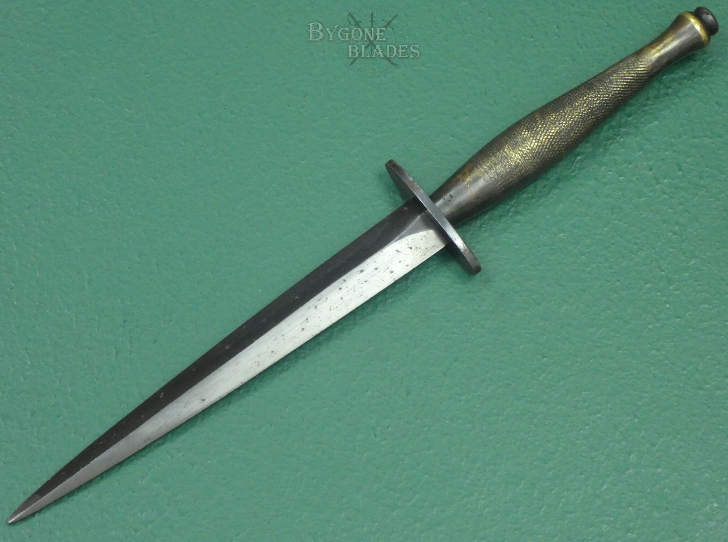 British 2nd Pattern FS Commando Knife. WW2. Wilkinson B2. #2609006 #6