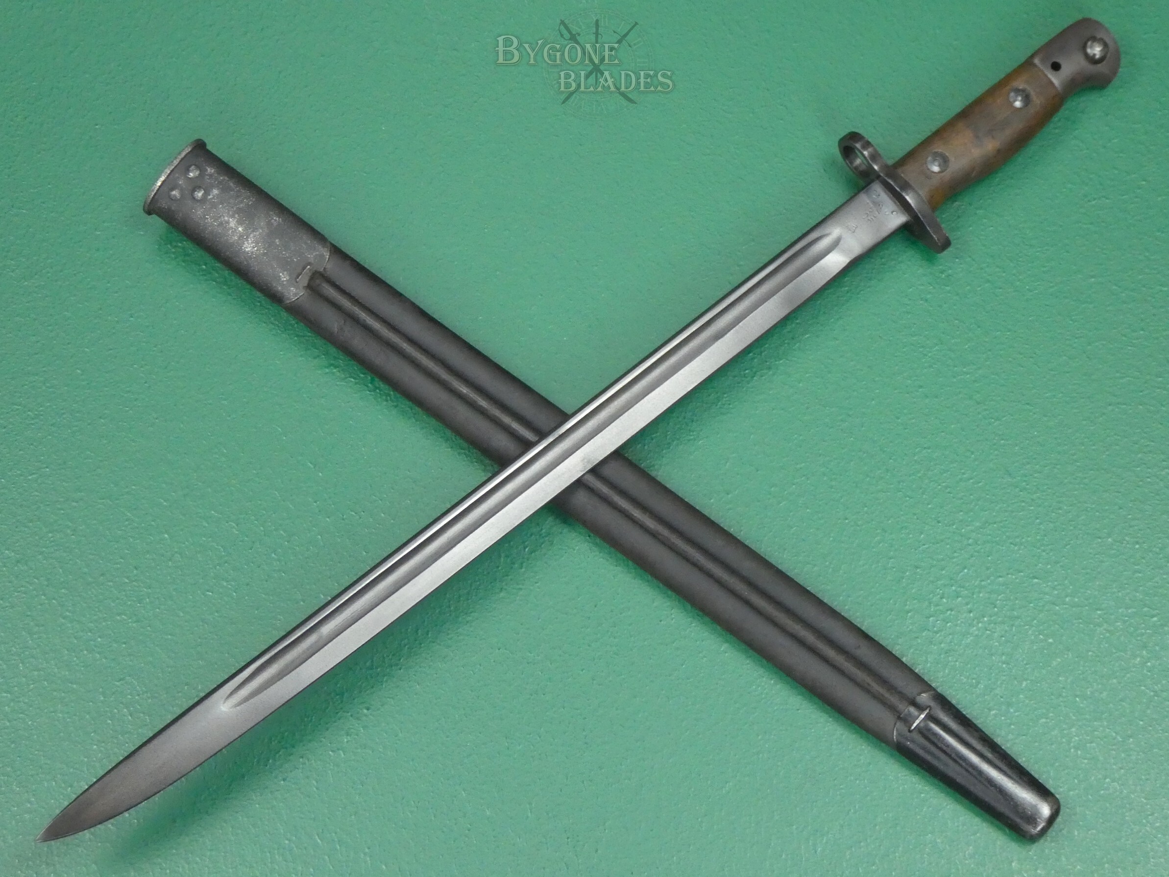 British No1. Mk 1 WW2 Admiralty Contract Lanchester Submachine Gun Bayonet. WSC 1943. #2608013 #2