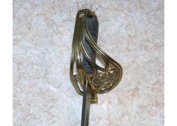 George V WW1 Infantry Officers Sword with Gothic Brass Hilt #6