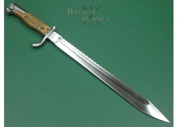 German Unaltered First Pattern S98/05 Sawback Bayonet. 1915. #2601001 #5