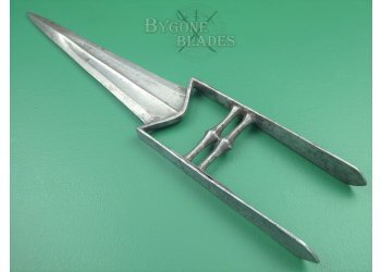 Indian 18th Century Katar Dagger. Armour Piercing Point #6